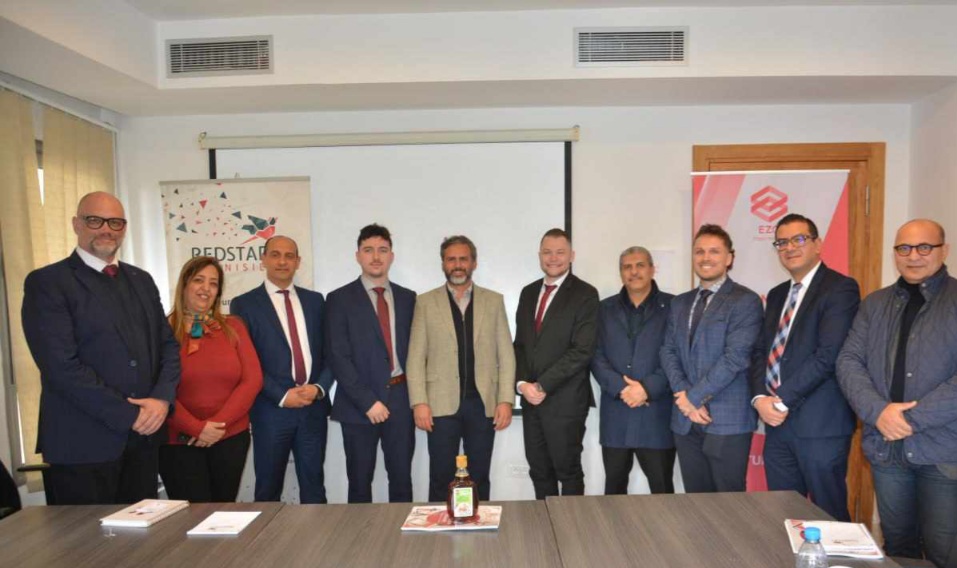 جلسة عمل بين المؤسسة التونسية الناشئة CnBEES  والمؤسسة الناشئة الكندية EZO