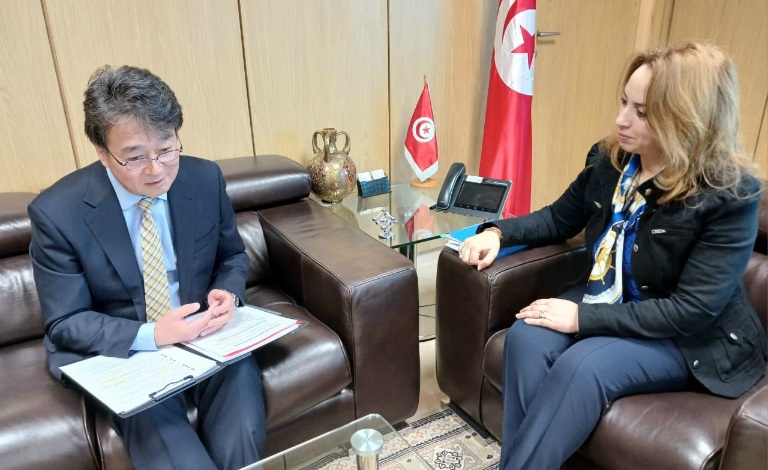 تعزيز التعاون الإقتصادي ودفع الإستثمار محور لقاء وزيرة الإقتصاد بسفير اليابان بتونس