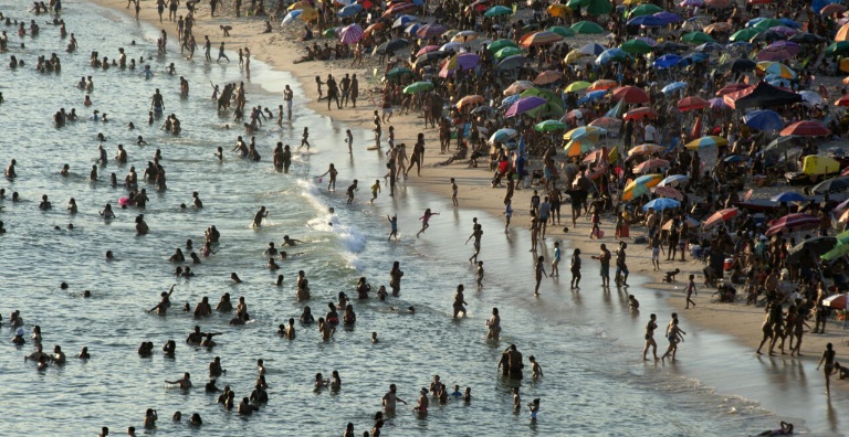 البرازيل تختنق .. الحرارة المحسوسة في ريو تصل إلى 62.3 درجات مئوية  