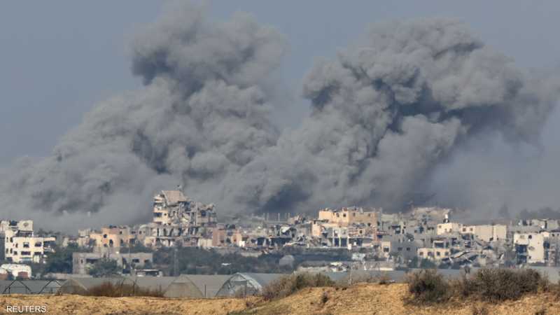 استشهاد 7 من شرطة غزة بقصف سيارتهم.. ومجزرة بسوق مخيم المغازي