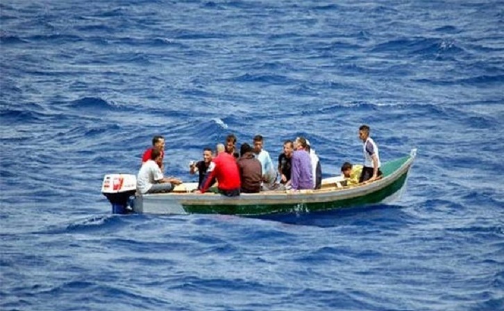 إنقاذ 204 مهاجرين غير نظاميين من الغرق