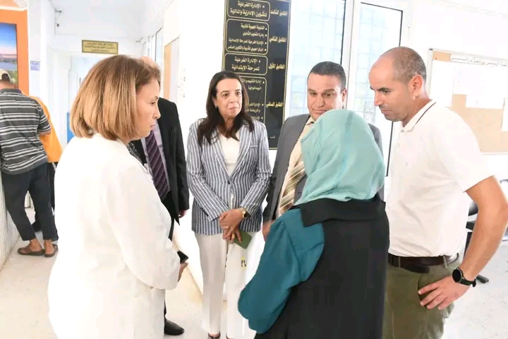 في أول زيارة ميدانية .. والية نابل تتحول إلى المندوبية الجهوية للتربية بنابل . 2 1726154261843.jpg