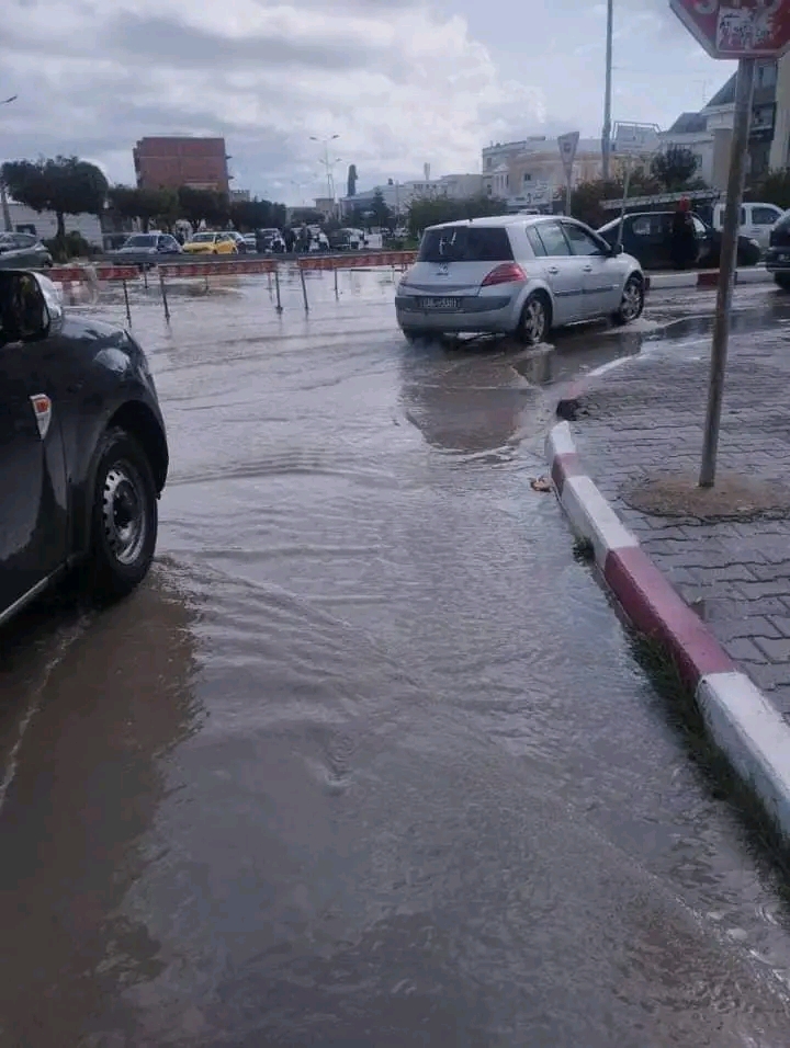 بني خيار .. نزول امطار غزيرة 2 1731165526096.jpg
