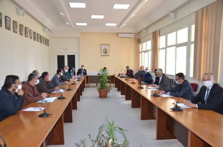 الاستعداد لحلول فصل الصّيف و الموسم السياحي ..محور جلسة عمل بمقر ولاية سوسة