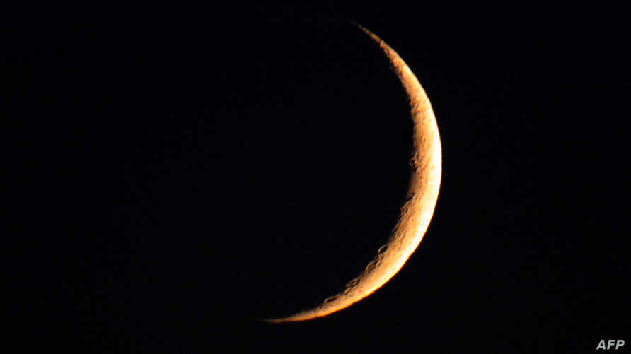 الرصد الجوي: استحالة رؤية هلال العيد الثلاثاء