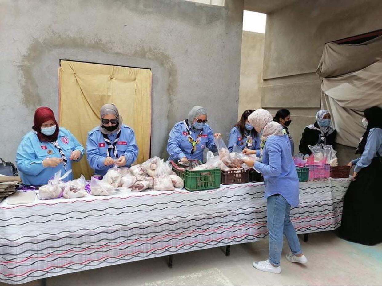 القـيروان : فوج المنصورة للكشافة التونسية يؤازر 67 عائلة معوزة في تظاهرة "فوح طنجرتك" (صور)