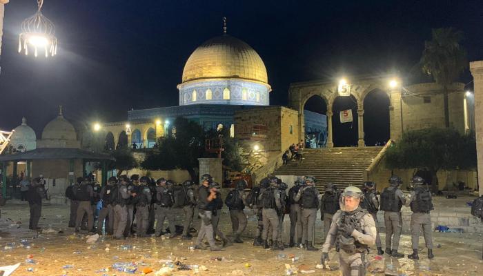 انتفاضة القدس تتأجج وجيش الاحتلال يرد بوحشية : 20 شهيدا بينهم تسعة أطفال  