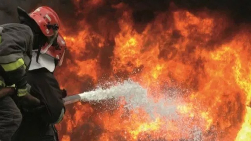 حريق بمصنع في صفاقس والحماية المدنية ترسل 4 شاحنات اطفاء 