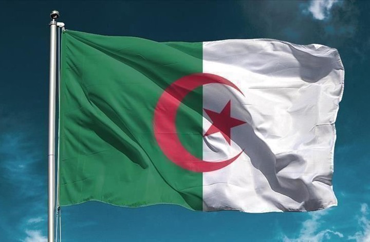 الجزائر تفتح حدودها بشكل جزئي   