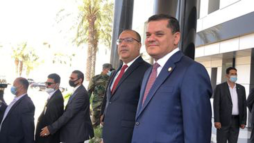 رئيس الحكومة التونسية يصل الى ليبيا و يلتقي نظيره الليبي