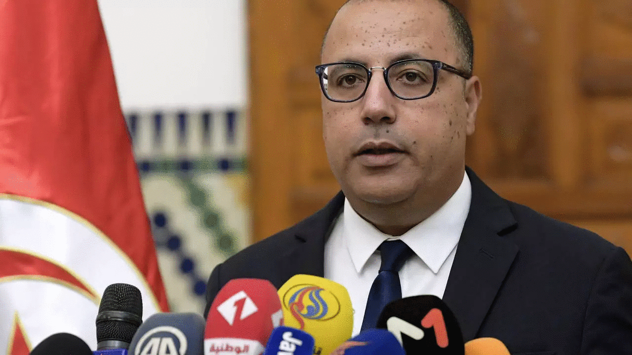  هشام المشيشي: الحكومة سنضع تشريعات وتراتيب تسهل تنقل وإقامة الليبيين