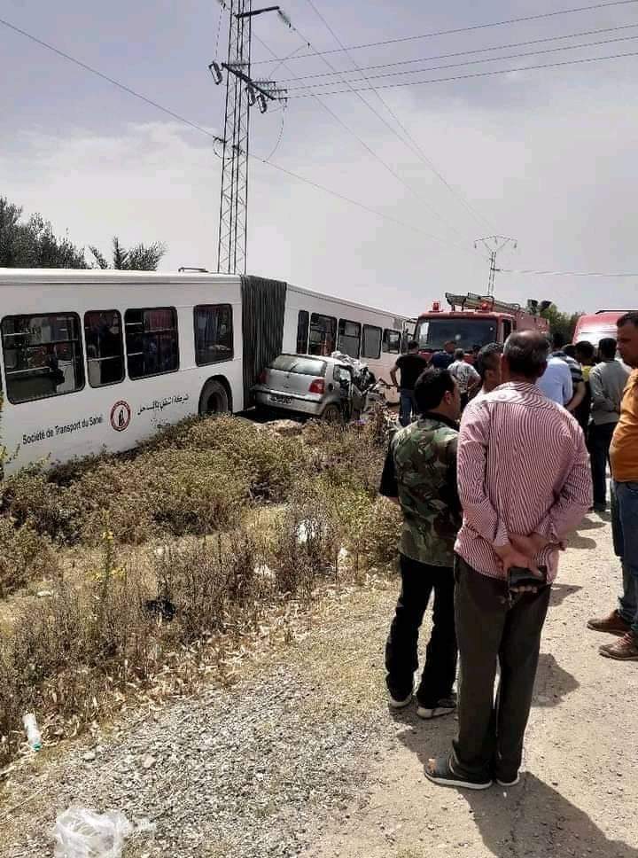 حادث مروري مروع.. وشركة النقل بالساحل على الخط