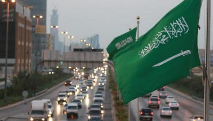 السعودية: أحكام بالسجن والغرامة لأمير وضباط وموظفين حكوميين في قضايا فساد