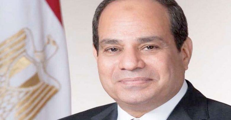 منح السيسي ارفع وسام عربى