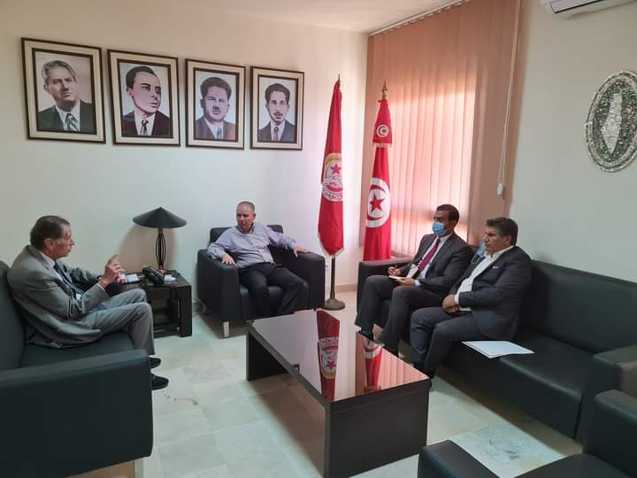  السفير الفلسطيني: نجاح تونس في تجربتها الديمقراطية أكبر دعم ونجاح لفلسطين وشعبها 