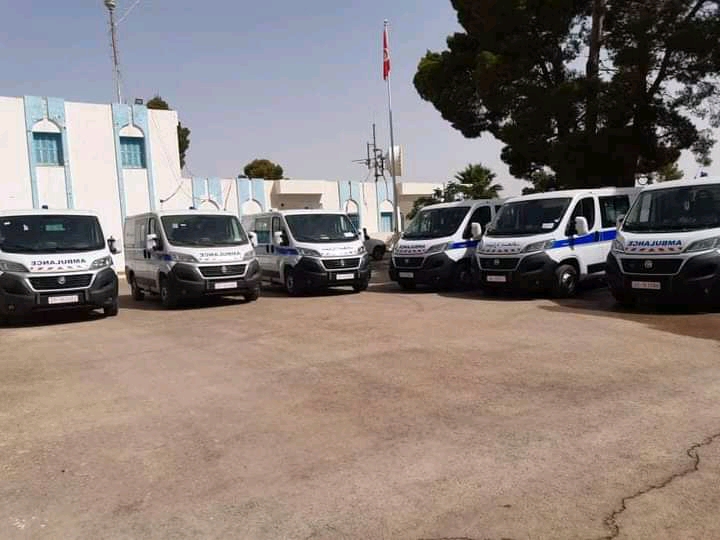 11سيارة اسعاف لدعم مستشفىات القصرين 