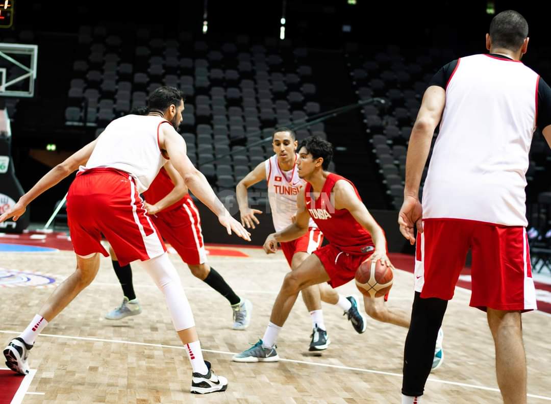 الدورة الترشيحية للألعاب الأولمبية : منتخب السلة يواجه البرازيل 