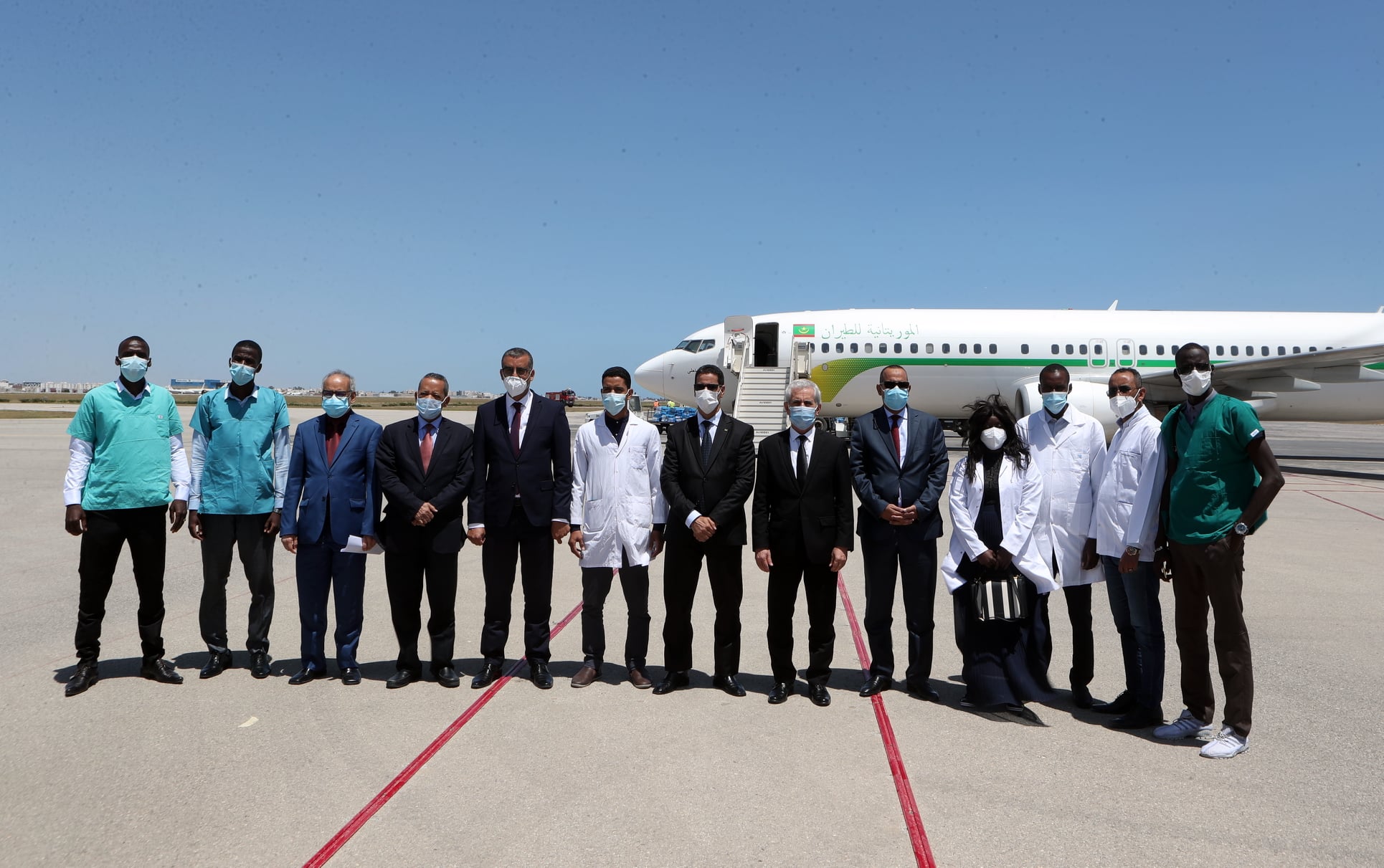 وصول طائرتين موريتانيتين محمّلتين بمعدّات صحية وفريق طبي وشبه طبي الى تونس