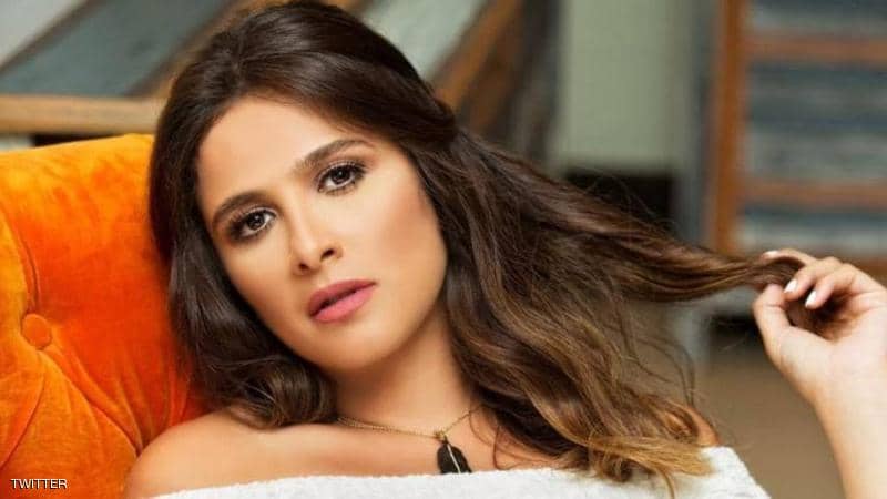 وضع صحي خطير للفنانة ياسمين عبد العزيز.. والسيسي على الخط