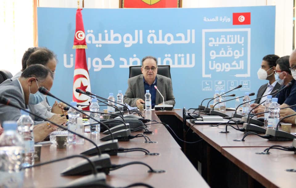 وزير الصحة بالنيابة: يمكننا تطعيم 100 ألف مواطن يوميا... 