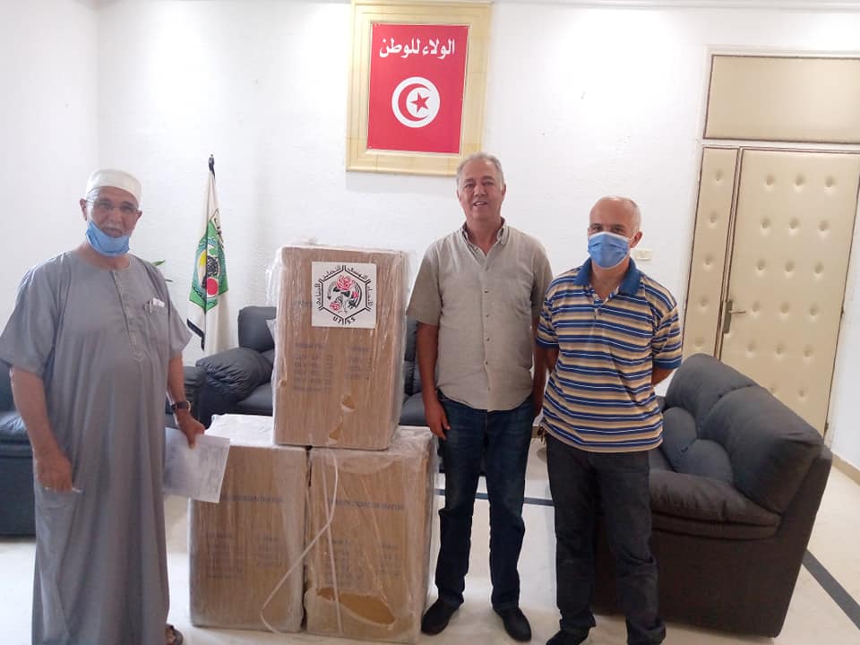 بوعرقوب.. 3 مكثفات أوكسيجين دعم من اللجنة المحلية للتضامن الإجتماعي 