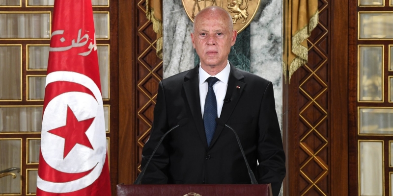    رئيس الجمهورية للمرأة التونسية في عيدها الوطني: حلقي عاليا..وكرامتك من كرامة الوطن