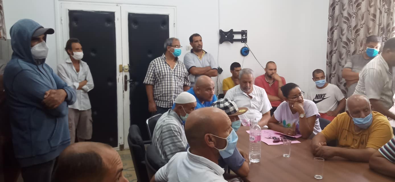 نفطة.. احتجاجات واعتصامات للفلاحين للمطالبة بتحديد سعر مرجعي للتمور 