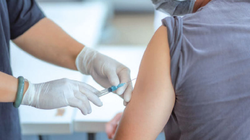  اليوم السادس من حملة التلقيح المكثف.. هذه الفئات العمرية المعنية بالتلقيح