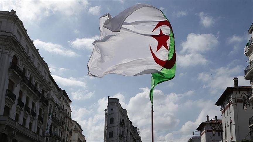 الجزائر توضح حقيقة مطاردة قواتها البحرية غواصة إسرائيلية