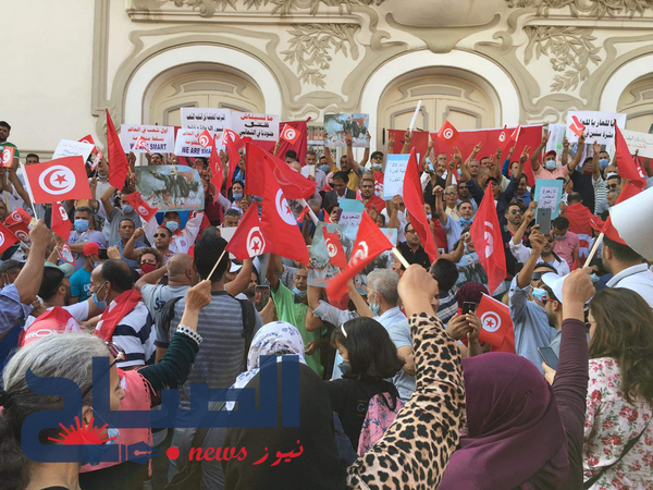 العاصمة.. انطلاق الوقفة الاحتجاجية المساندة لسعيد