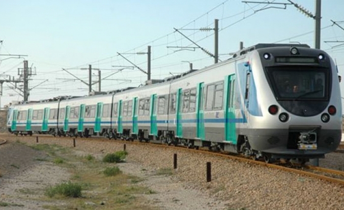  قطار الضاحية الجنوبية ينجو من الكارثة..مجهولون يضعون حواجز على سكة القطار والشركة الوطنية للسكك الحديدية تحذر