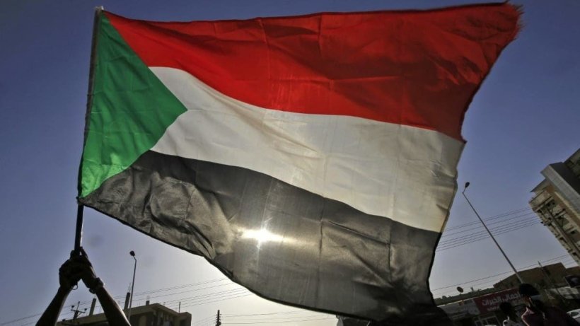 السودان.. منع 11 مسؤولا في الدولة من السفر