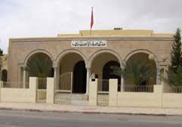 اعتداء قاضي على حاجب وتعليق العمل بالمحكمة.. كاتب عام نقابة العدلية بمدنين يوضح التفاصيل لـ"الصباح نيوز"
