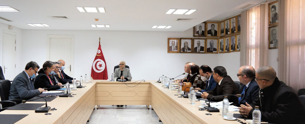  لقاء وزيرة العدل برئيس وأعضاء الهيئة الإدارية للجمعية الوطنية لغرف عدول الإشهاد