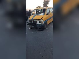  كندار : الاحتفاظ بوالي سابق دهس تلميذ فأرداه قتيلا ..والأهالي يغلقون الطريق 