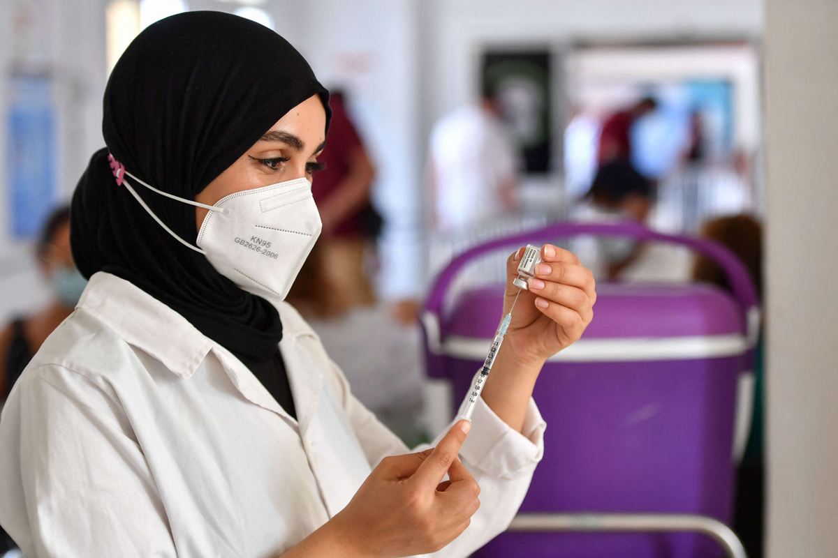 هل تؤمّن نسبة التغطية بالتلقيح ضد كورونا الحماية من موجة جديدة؟.. سمر صمود تجيب