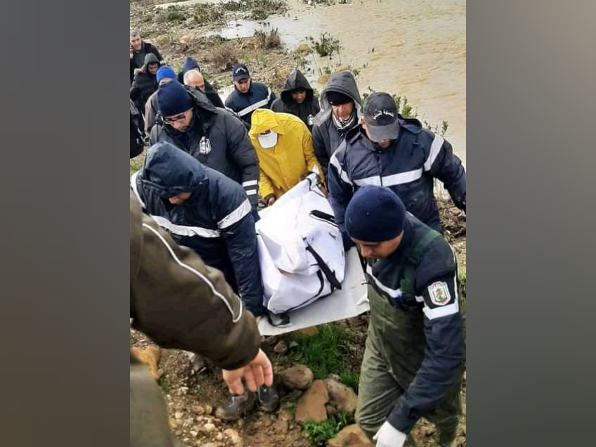غار الدماء.. العثور على سبعينية جرفتها مياه الامطار