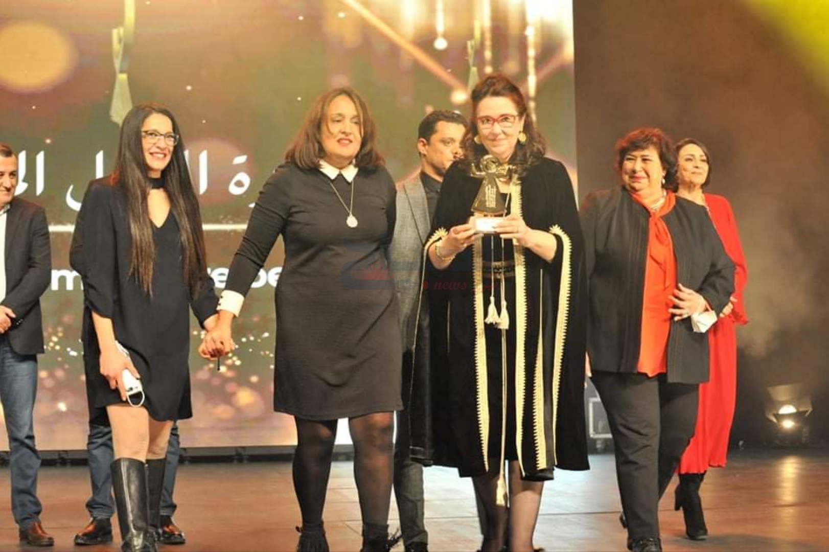 المسرحية التونسية "آخر مرة" لوفاء الطبوبي تتوج بالجائزة الكبرى لأيام قرطاج المسرحية