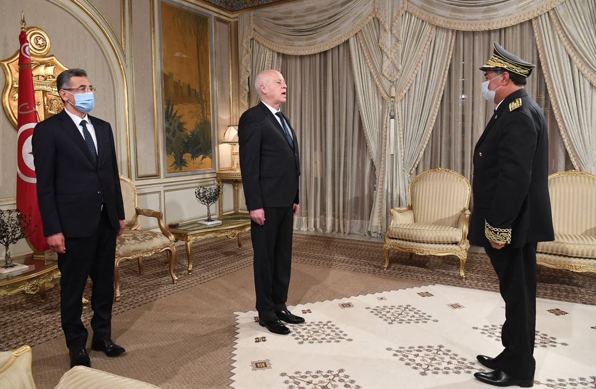 والي تونس الجديد يؤدي اليمين...