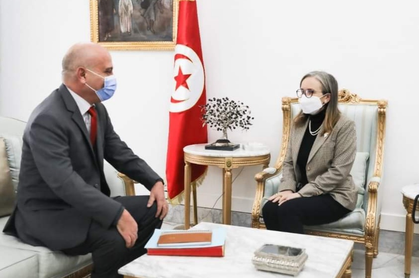  نتائج التفقد لعدد من المؤسسات والمنشآت العمومية محور لقاء بودن بالهنتاتي
