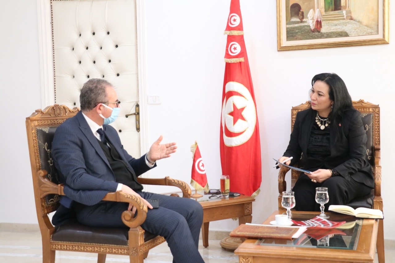 وزيرة الأسرة والمرأة: لا تمييز بين أطفال تونس