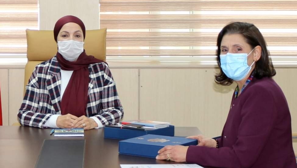 وزيرة العدل تجتمع برئيسة الهيئة الوطنية لمكافحة الاتجار بالأشخاص