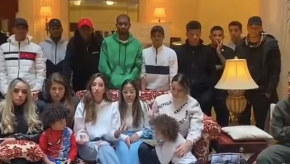 لاعبون برازيليون يطالبون حكومة بلادهم بإجلائهم من أوكرانيا