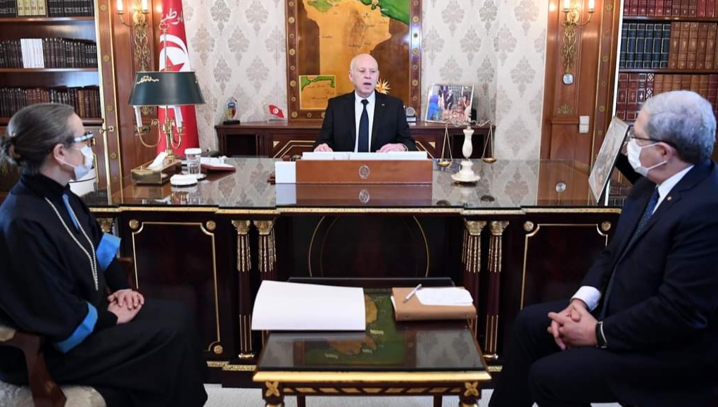  سعيد: يجب توفير كل الظروف المناسبة للتونسيين العالقين في أوكرانيا أو ببعض الدول المجاورة