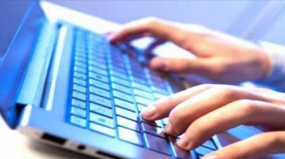 يترصّدون.. ويتخفّون خلف الحواسيب والشاشات  / عصابات "التصيّد" على الانترنات تترصد.. وتبتز الأطفال