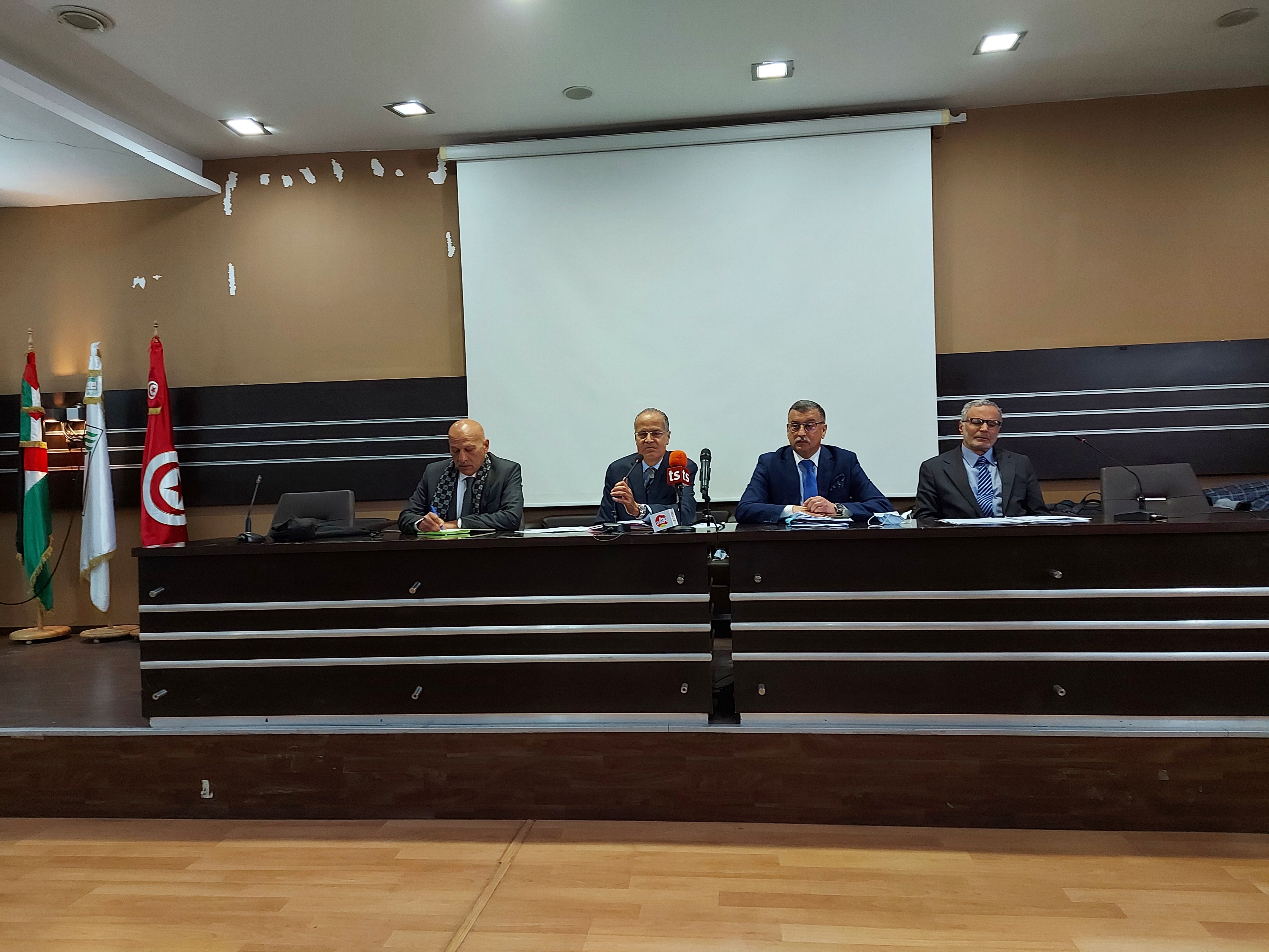 رئيس الفرع الجهوي للمحامين بتونس: محاكمة عبد الرزاق الكيلاني مخالفة للقانون وللجوانب الحقوقية 