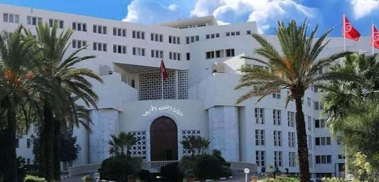  اليوم.. انطلاق أول عملية إجلاء للجالية التونسية بأوكرانيا