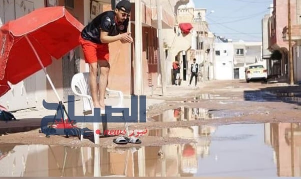 القصرين: "شوتينغ" على ضفاف حفر مليئة بمياه الصرف الصحي تنديدا بالوضع البيئي المتردي 