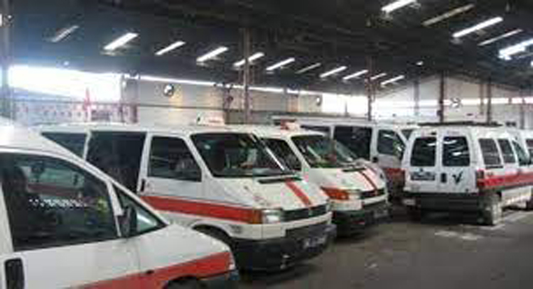 للمطالبة بتفعيل رخص تحصلوا عليها منذ 2020.. سائقو "اللواج" بالمهدية يحتجون