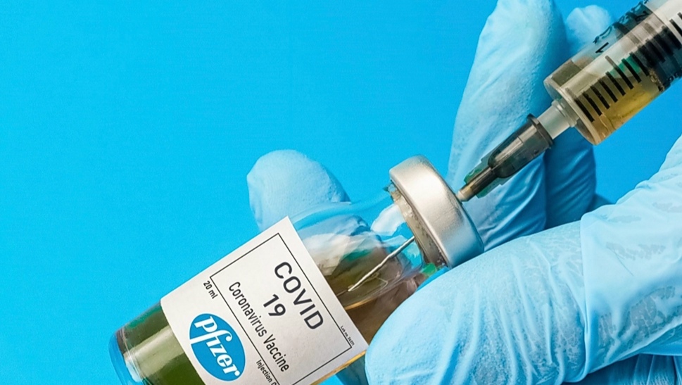 أخبار لا تنذر بالخير.. فايزر: تحتاجون جرعة ثالثة ورابعة